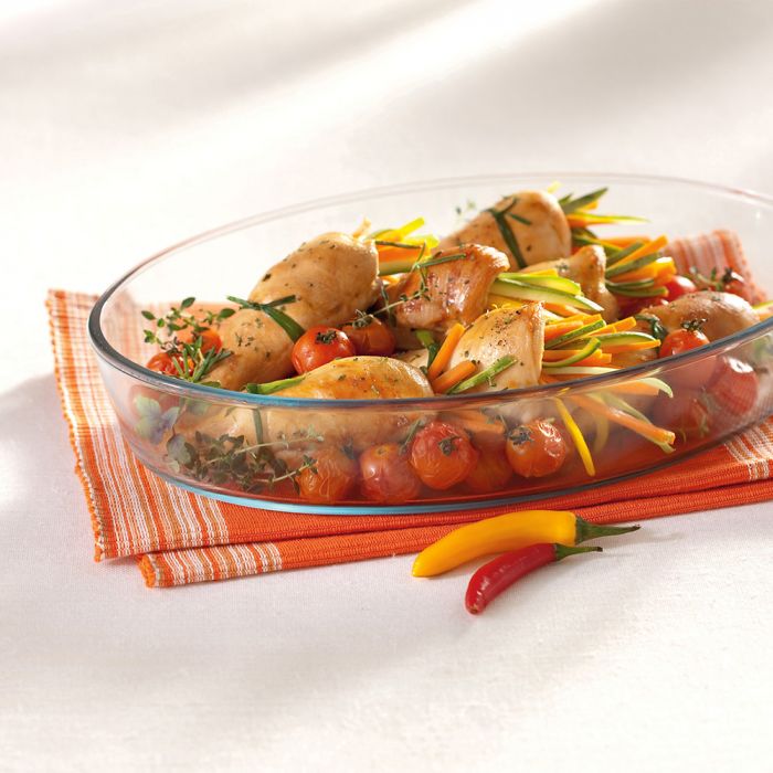 Assadeira Oval Com Tampa Plástica Marinex 1,6l / Oval baking sheet with marinex plastic lid 1,6L - Nadir Figueiredo